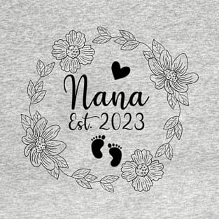 Nana Est 2022 Pregnancy Announcement T-Shirt
